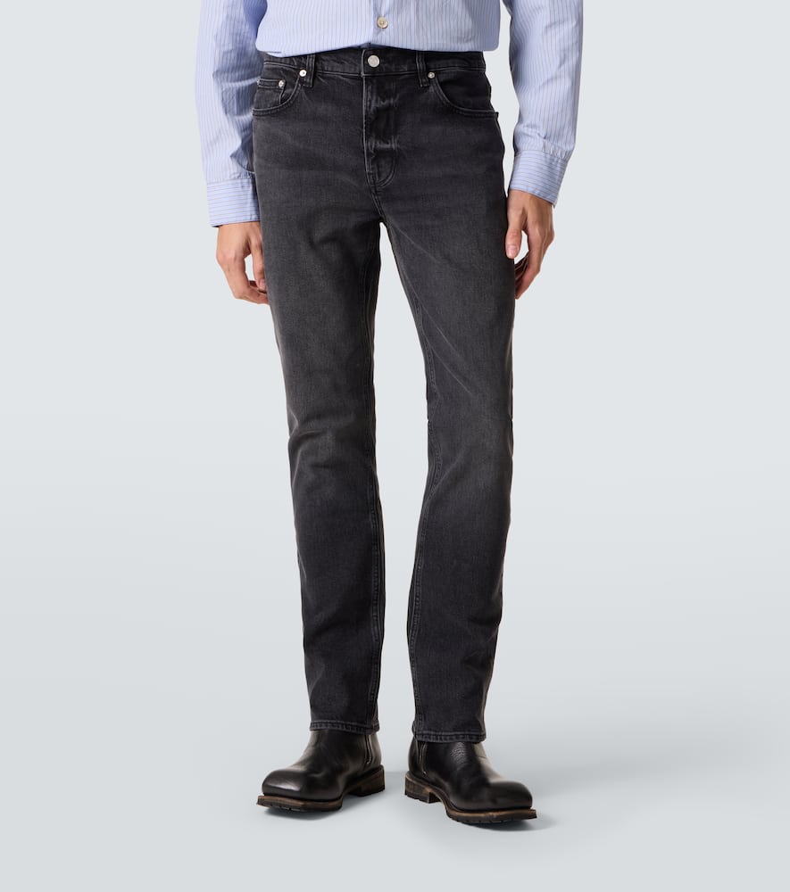 Modern straight jeans