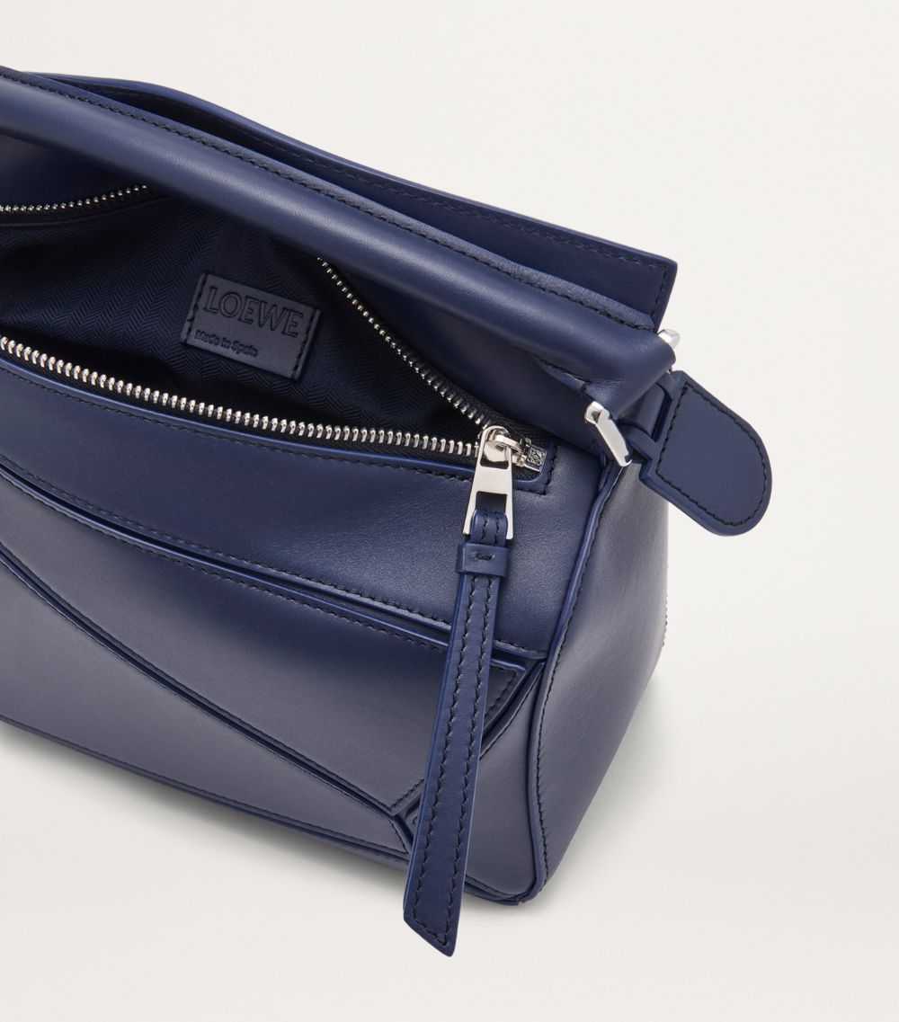Small Puzzle Edge Top-Handle Bag