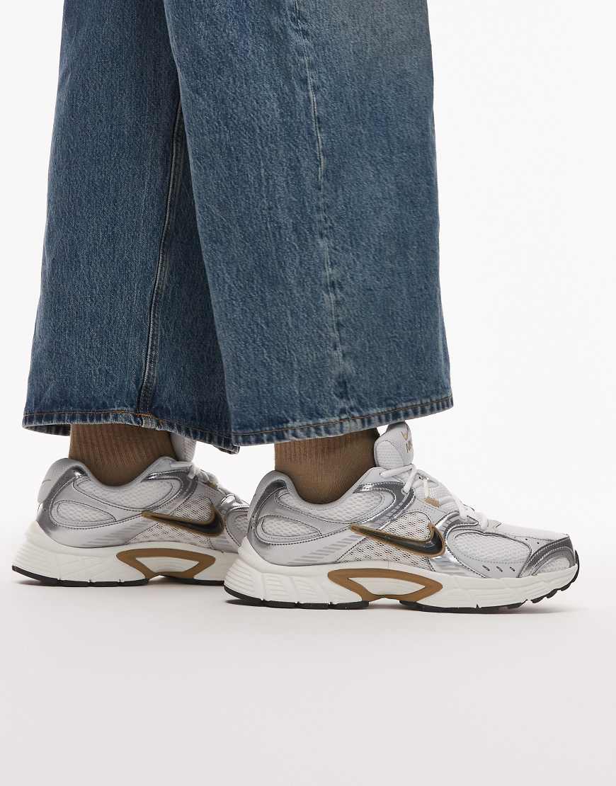 V5 RNR sneakers in silver and light brown
