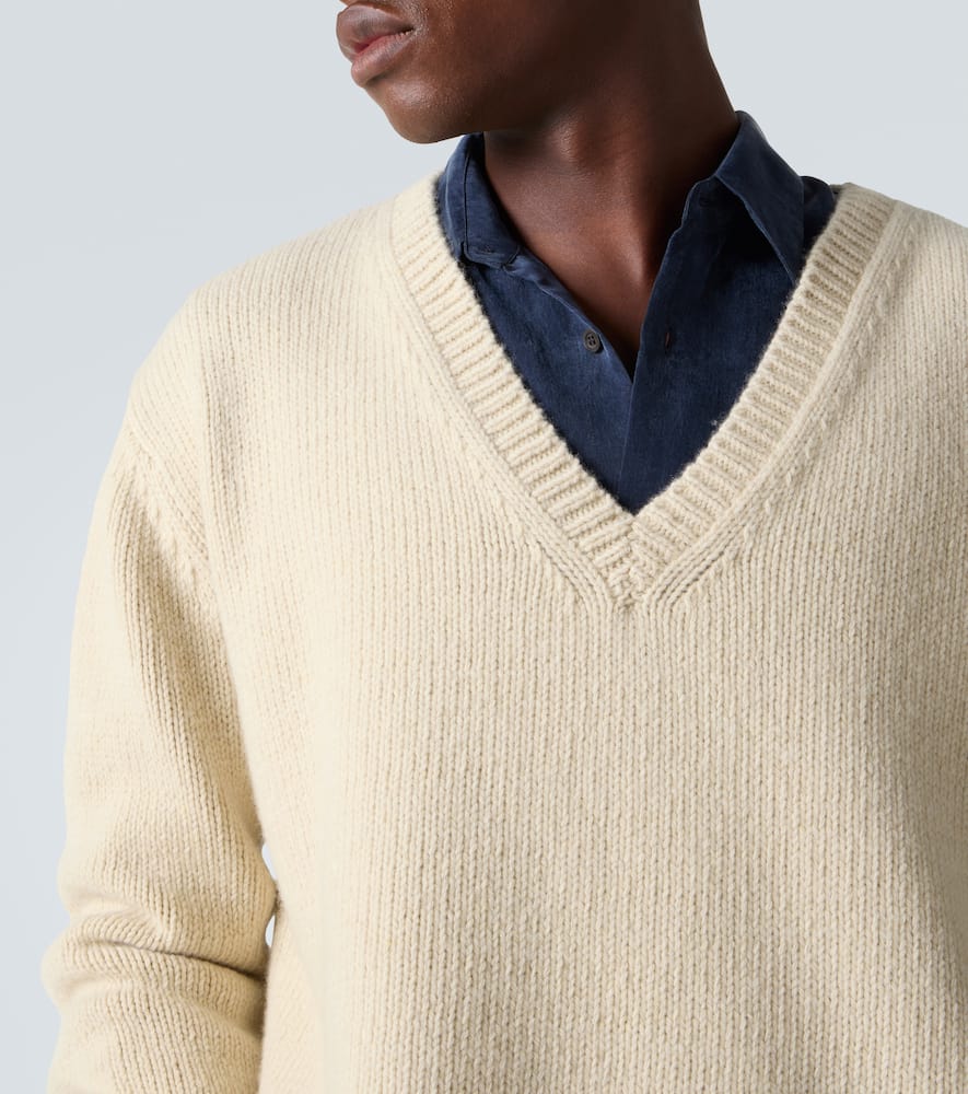Wool and cashmere sweater