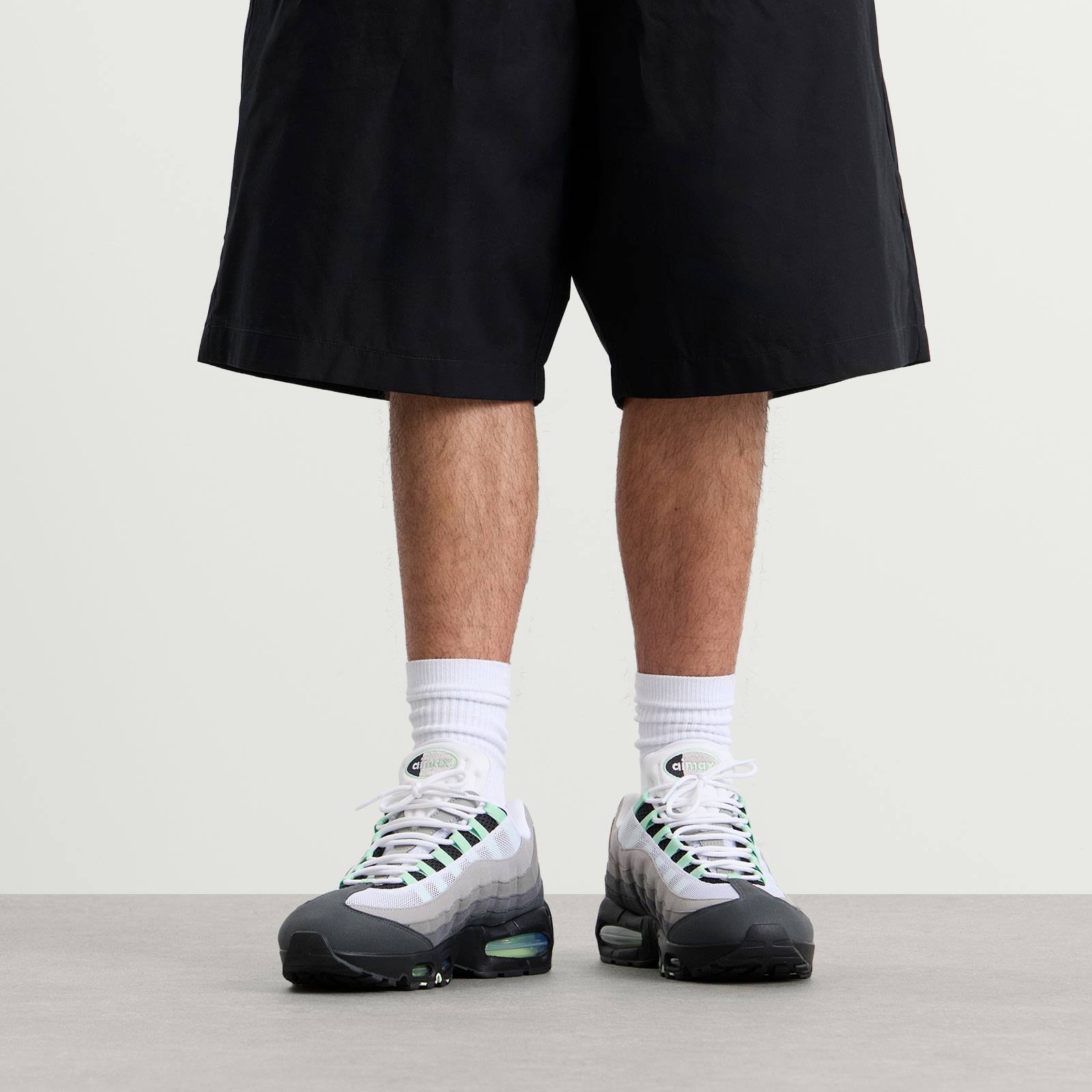 Air Max 95 OG Sneaker Black/Mint/White