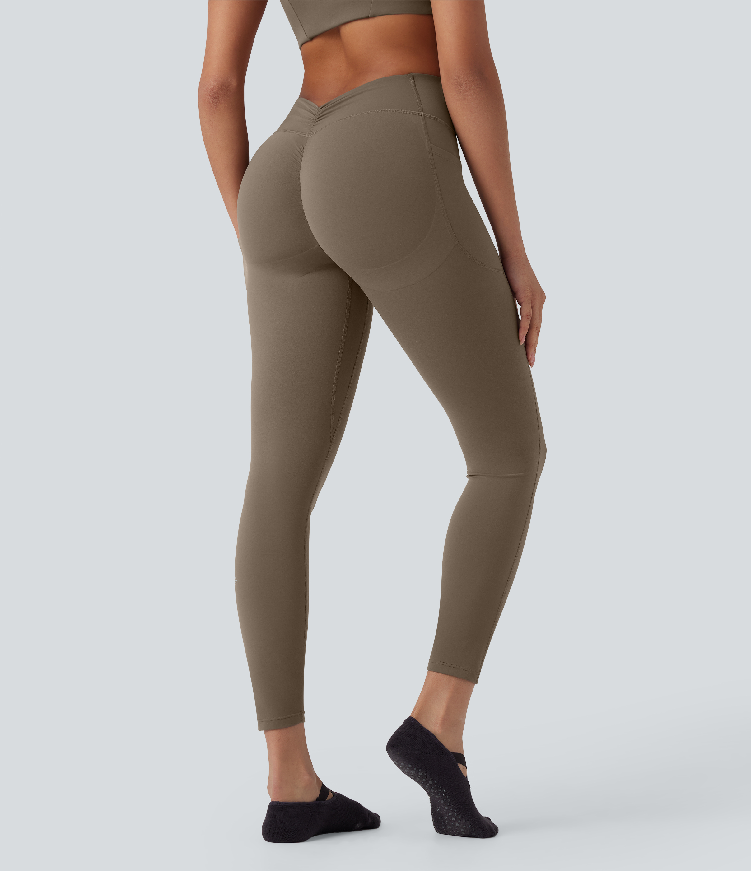 UltraSculpt™ SoCinched High Waisted Tummy Control Butt Lifting Ruched Pocket Shaping Yoga Leggings  - Dawn Brown