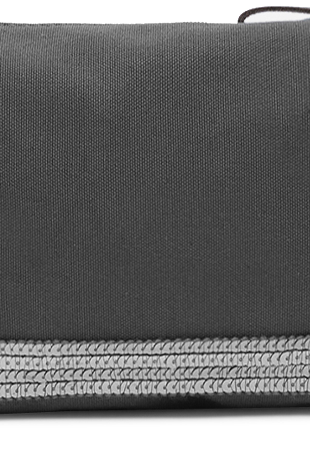 Zipped pouch