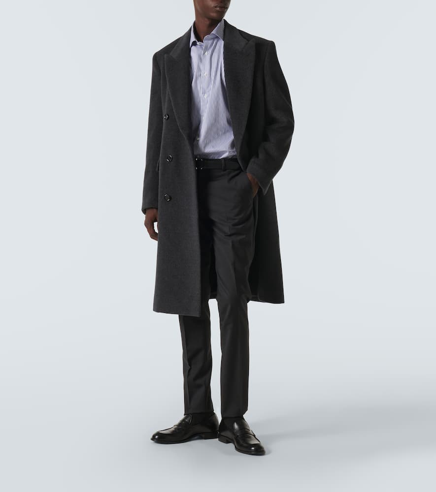 Double-breasted virgin wool overcoat