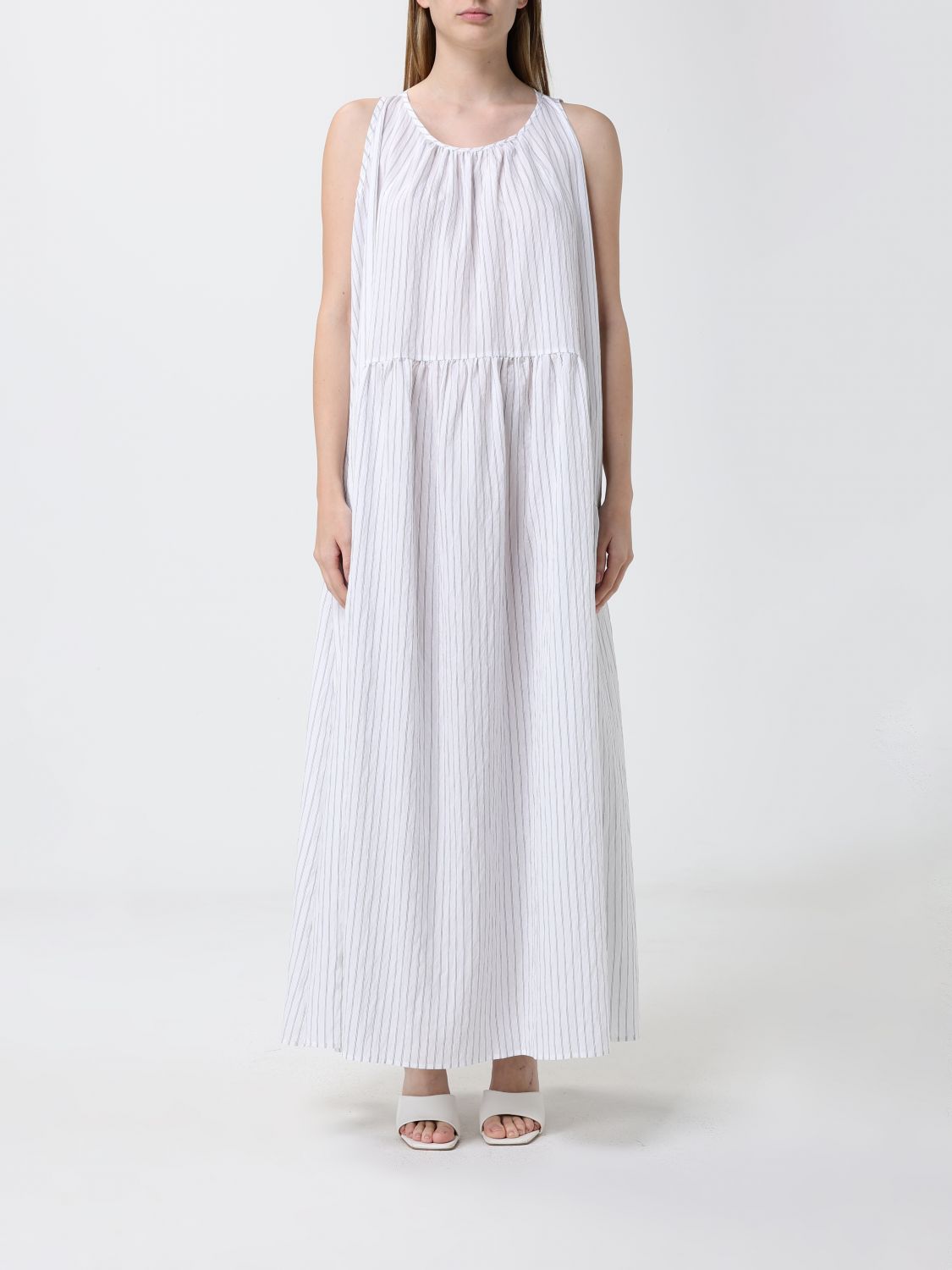 Dress Woman color White