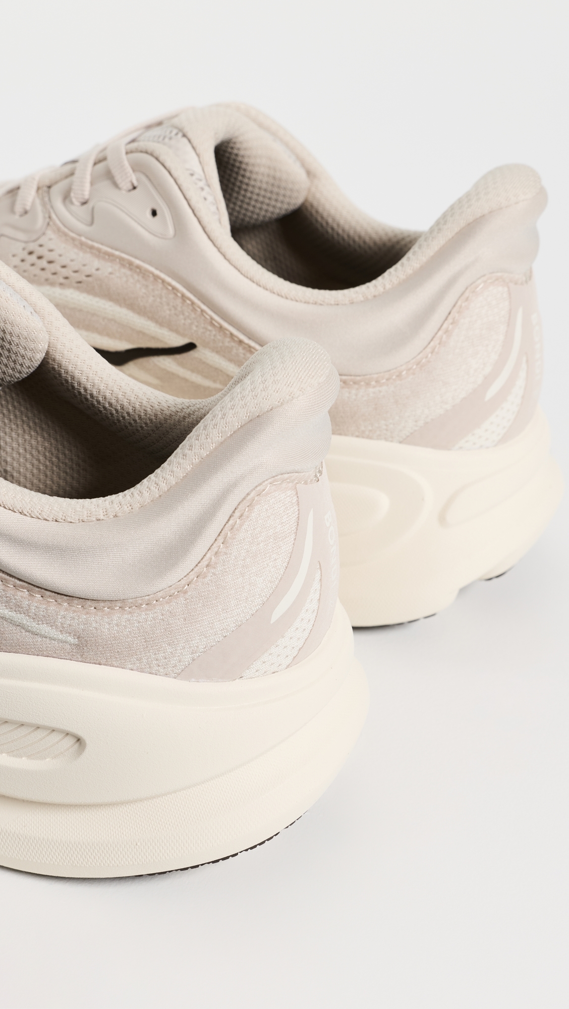 Bondi 9 Sneakers River Rock Grey/Alabaster