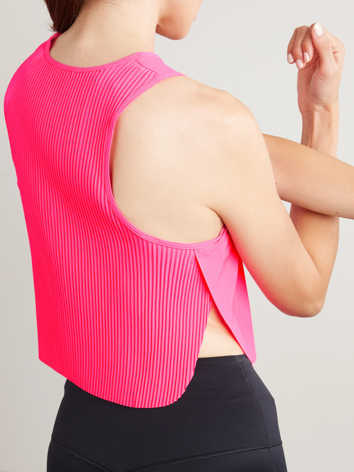Aeroswift Cropped Dri-fit Adv Tank - Pink