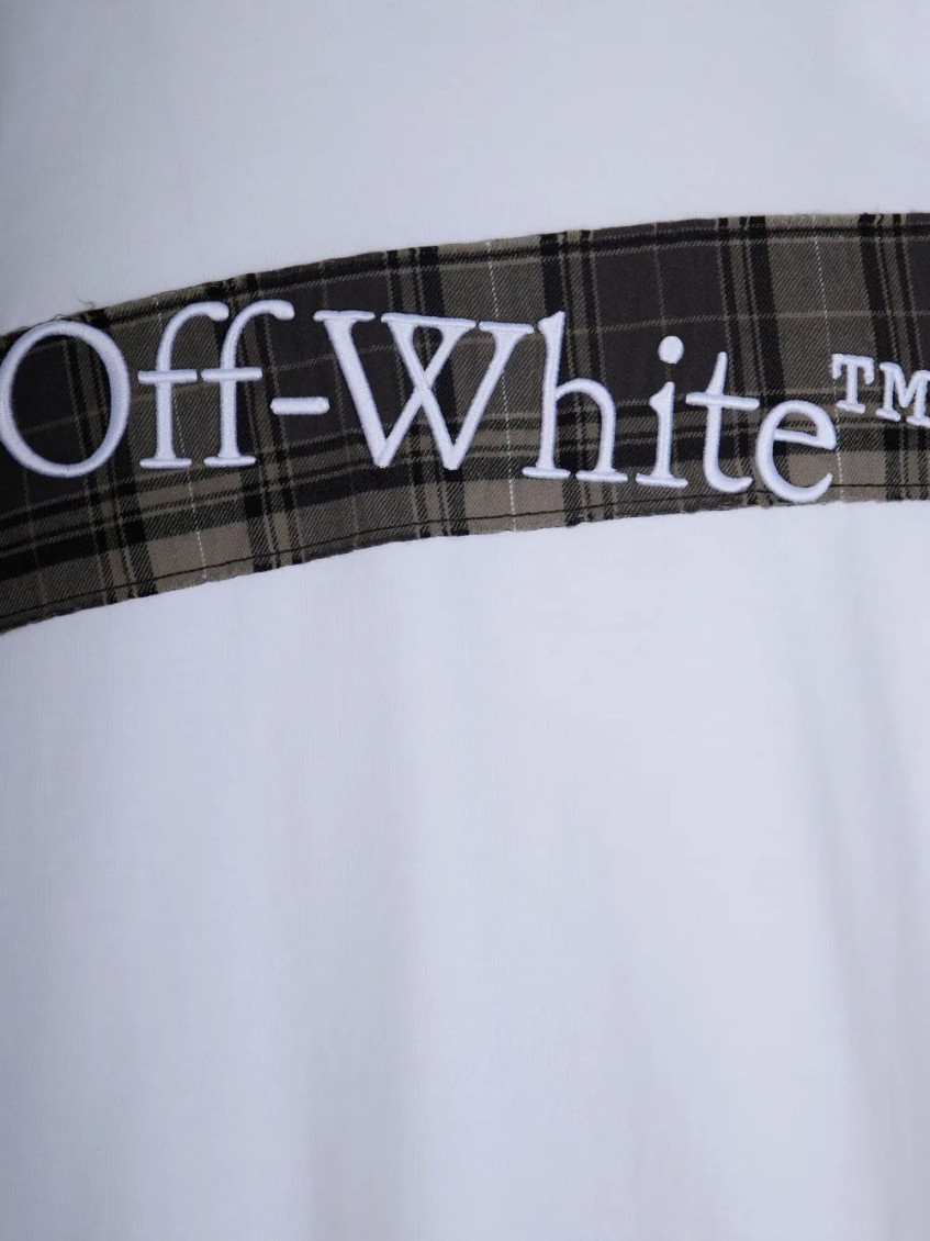 White T-Shirt With Scottish Logo Patch