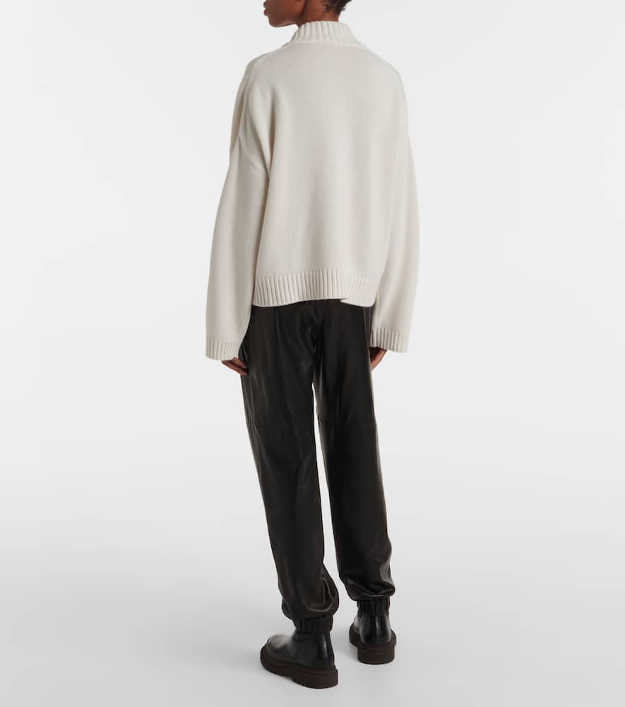 Cashmere sweater