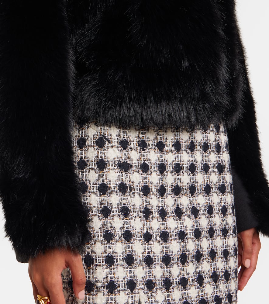 Cropped jacket