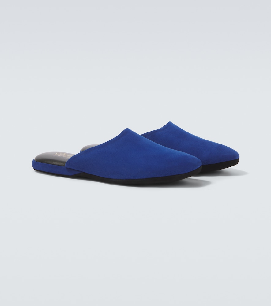 Suede slippers