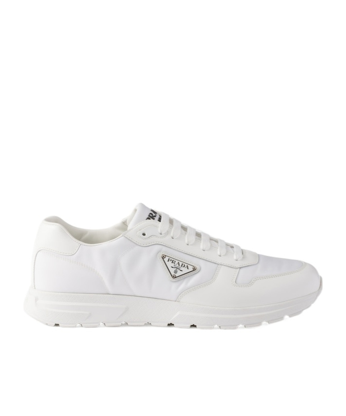 Logo Plaque Low-Top Sneakers