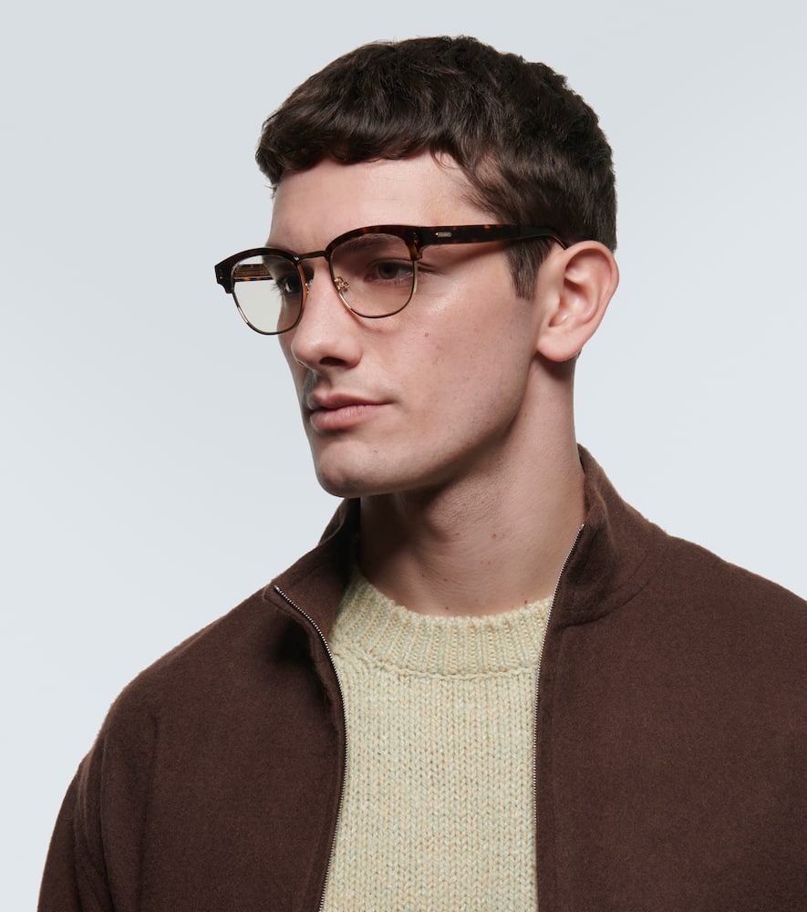 Round glasses