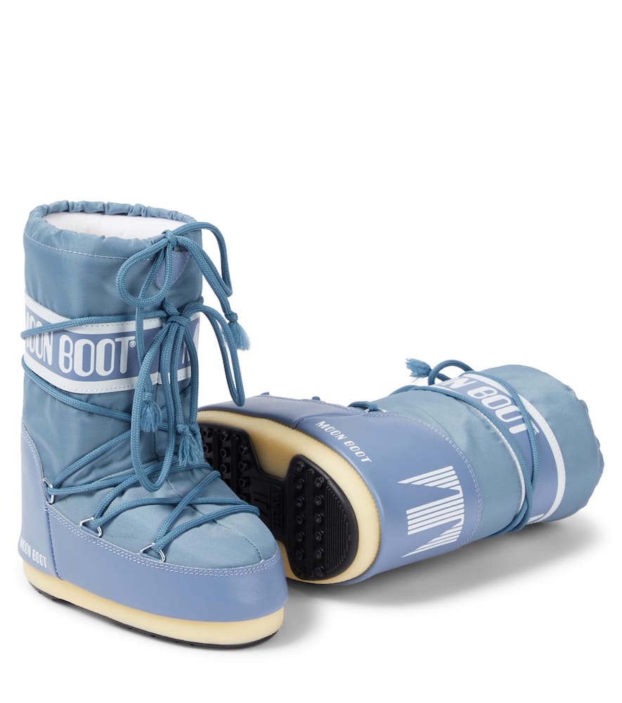 Icon snow boots