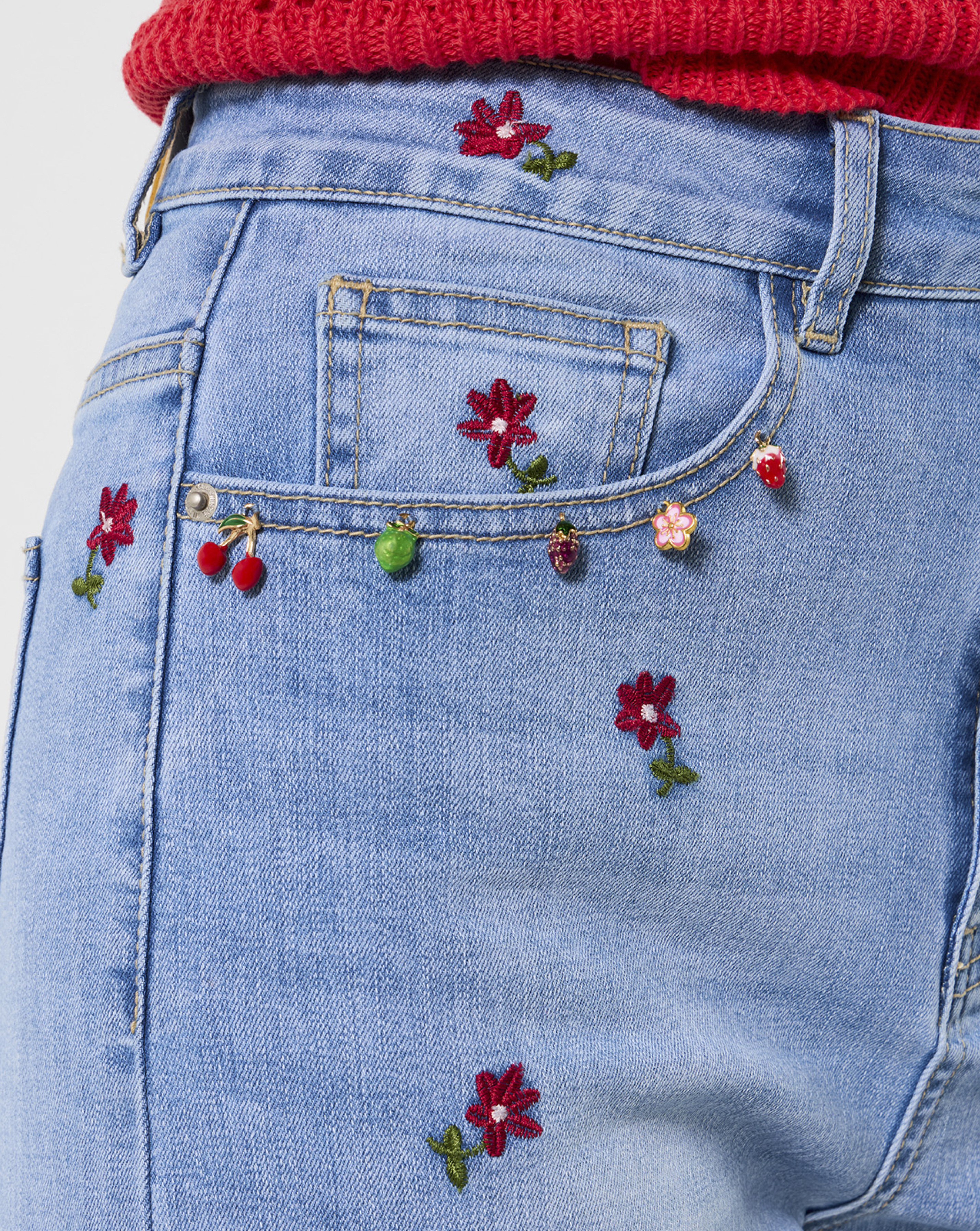 Joe Browns Amelia Embroidered Jean