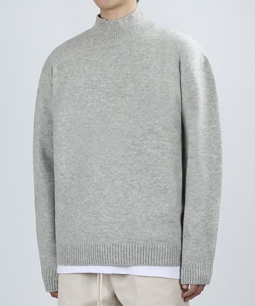 SNUG TURTLENECK KNIT