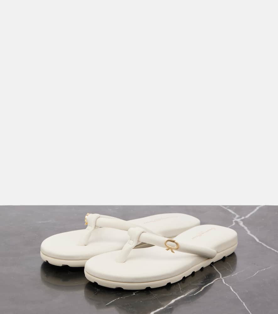 Gianvito Rossi Juno leather thong sandals