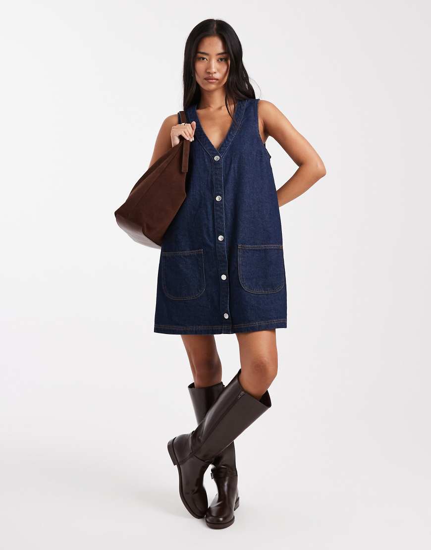 Washed denim pinny dress with patch pockets-Blue
