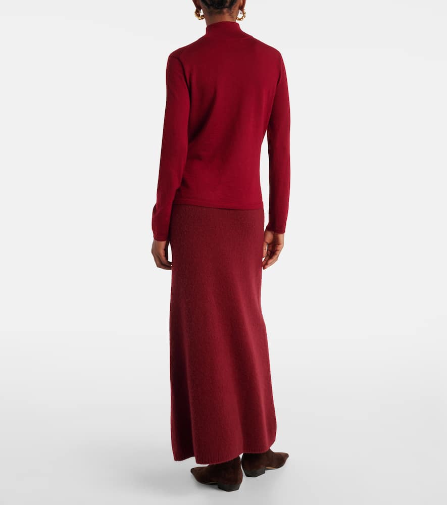 Meana cashmere turtleneck sweater
