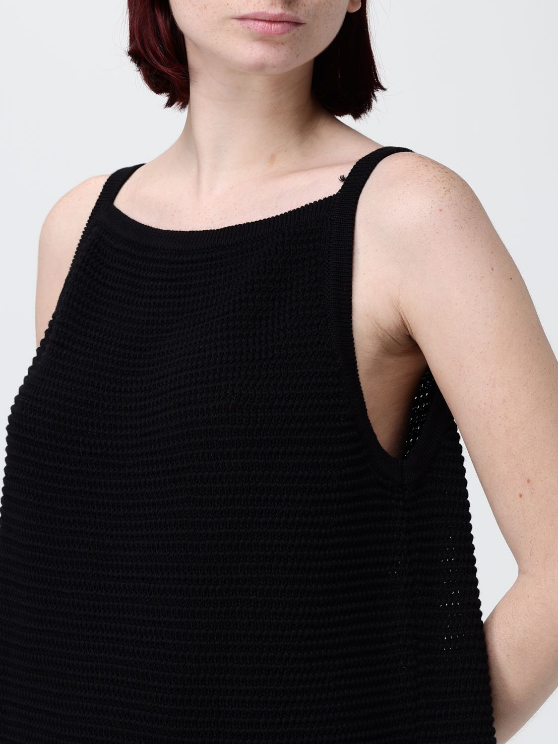 T-Shirt Woman color Black