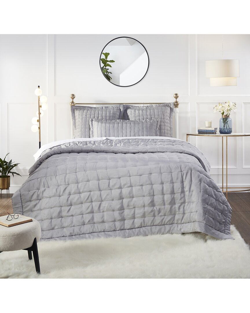 Madison Hand Pinched Silk Quilt