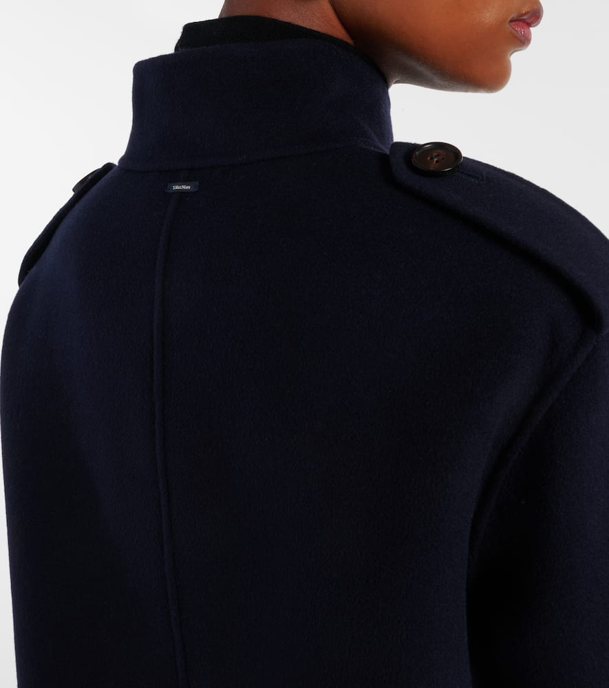 Free virgin wool jacket