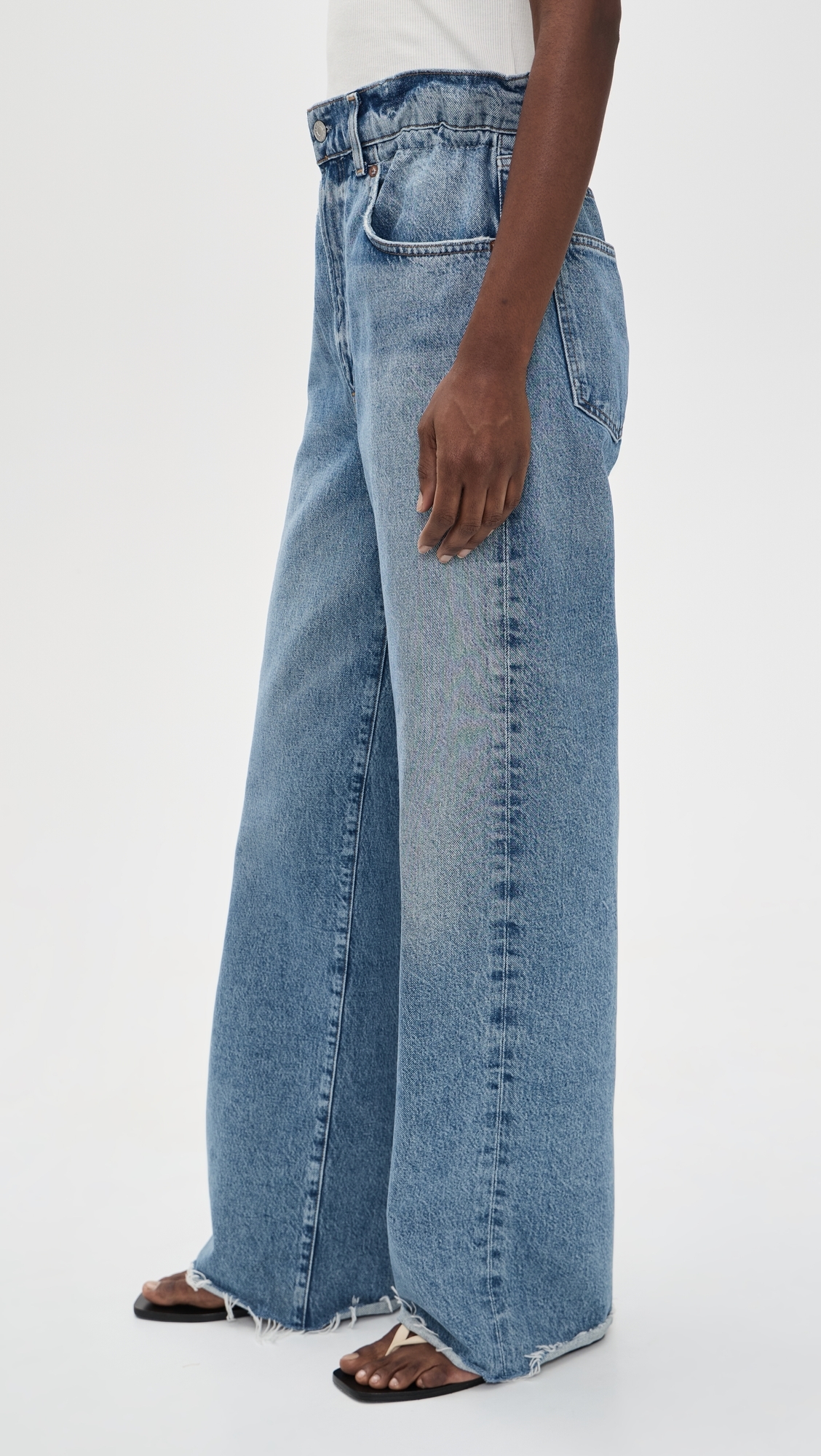 Lyonne Jeans Outbreak