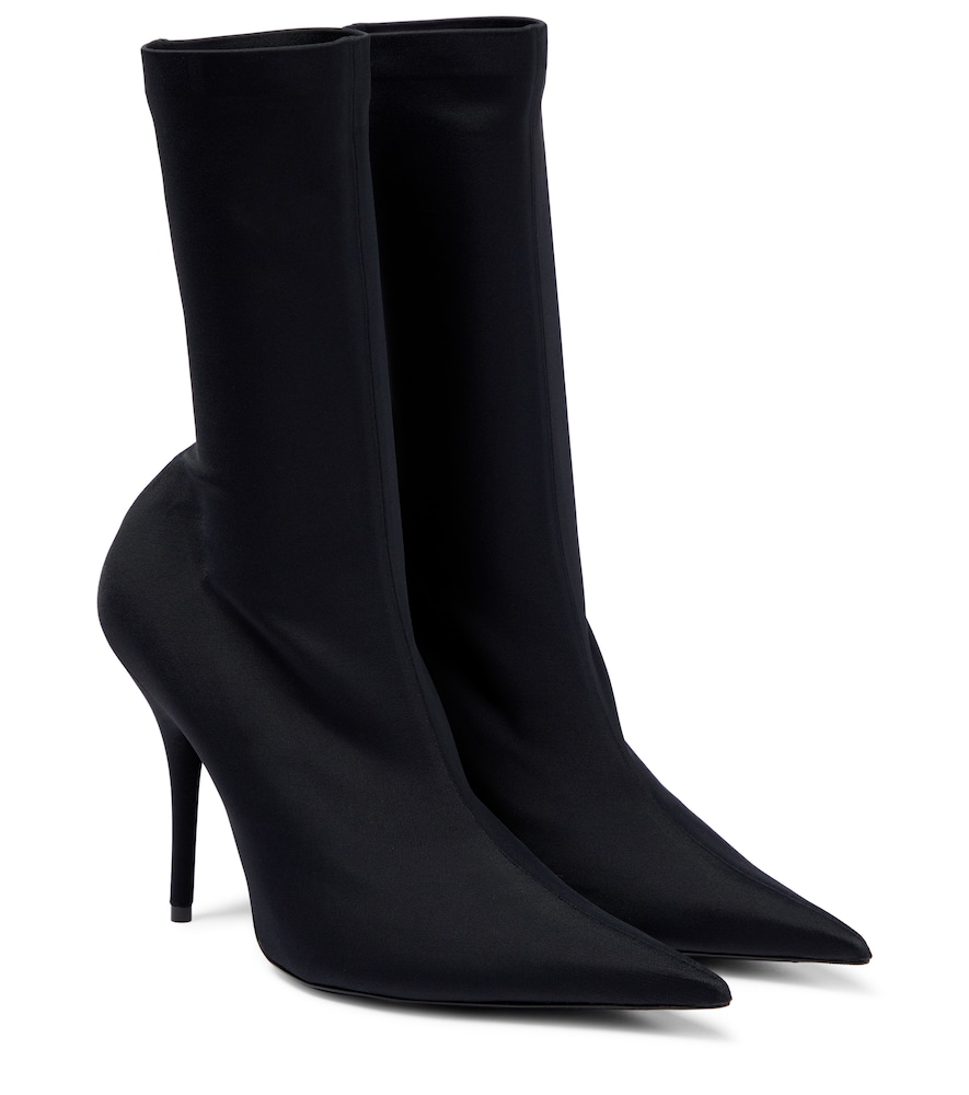 Knife sock boots