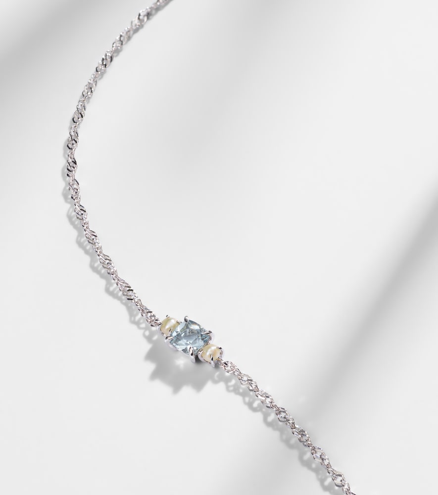 Delicate 14kt white gold bracelet with aquamarine and pearls