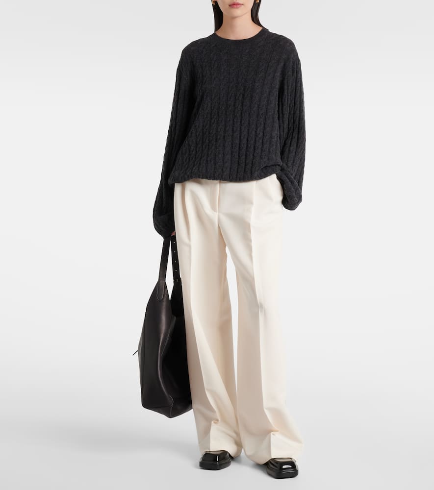 Wool and cashmere sweater