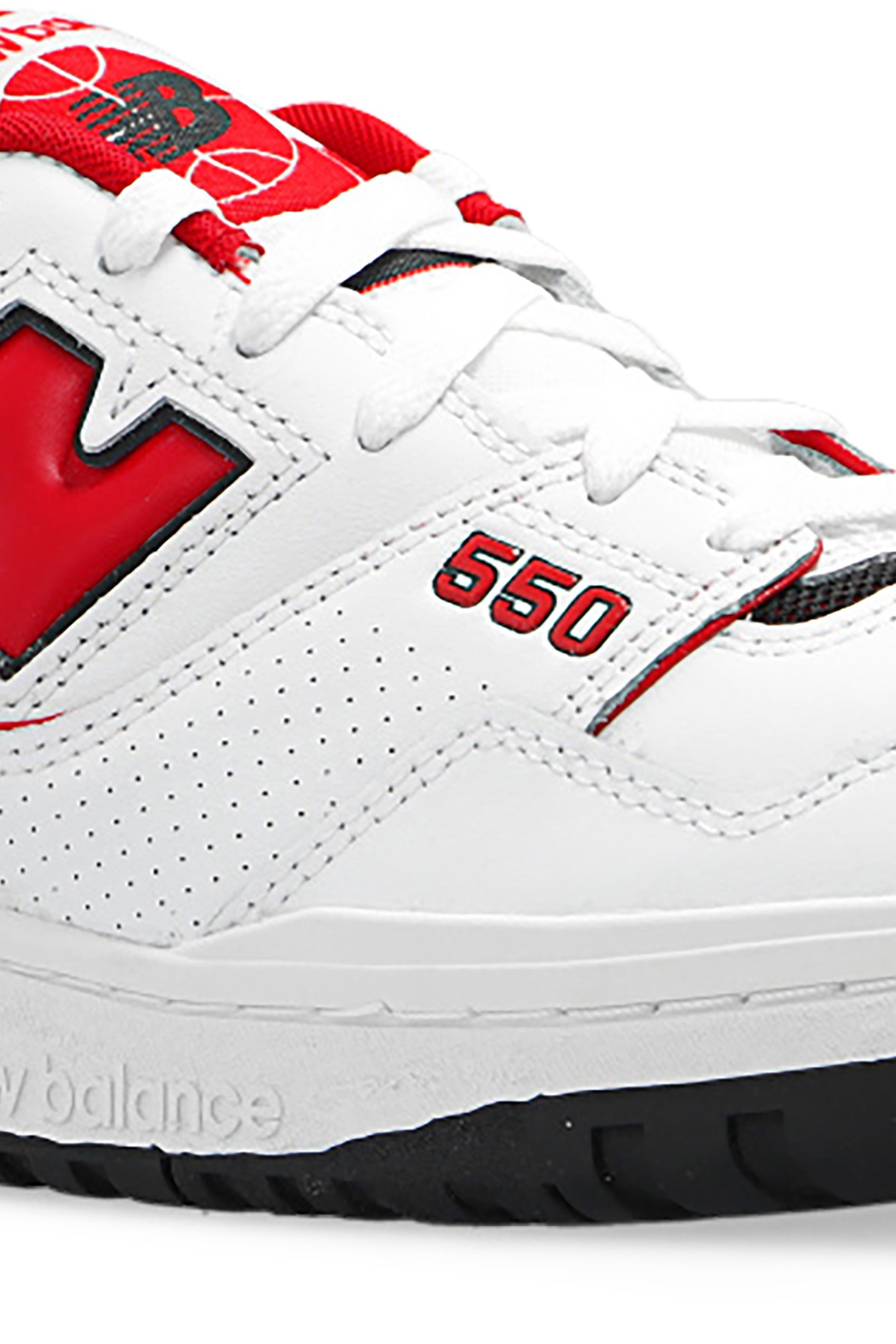‘550SE1' sneakers