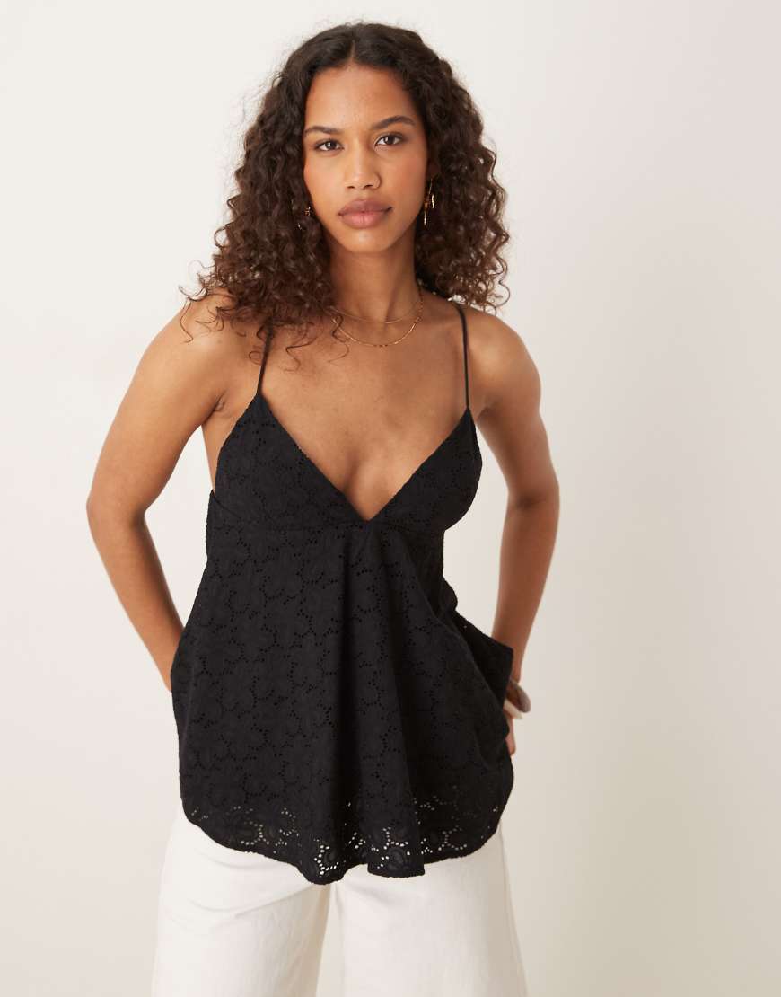 V-neck cotton a-line top in black