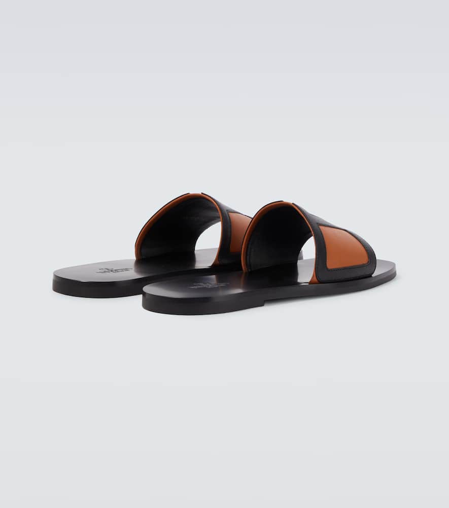 Viva Superstar leather slides