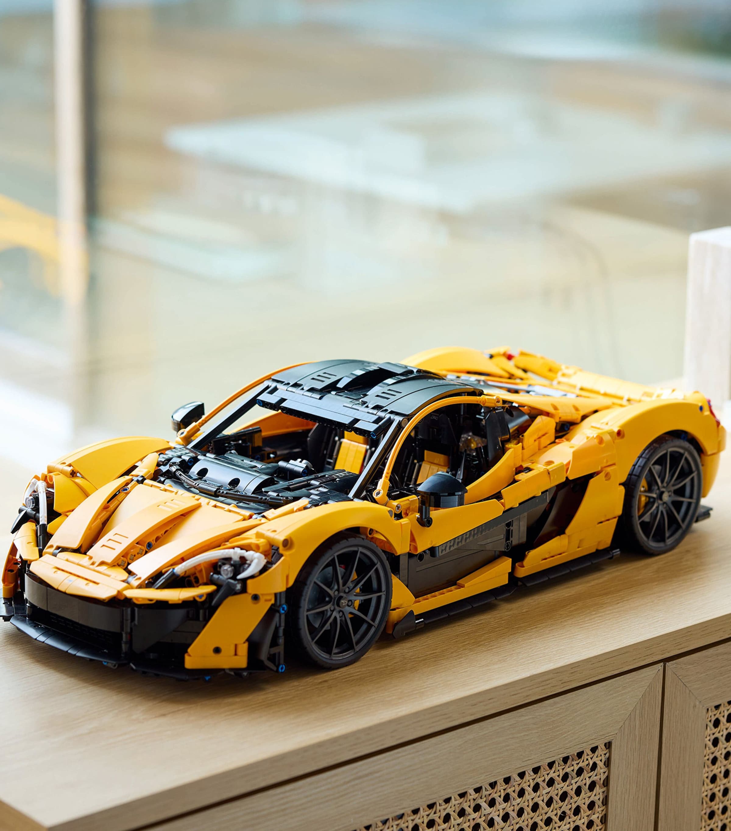 Technic McLaren P1 Model Car Set for Adults 42172