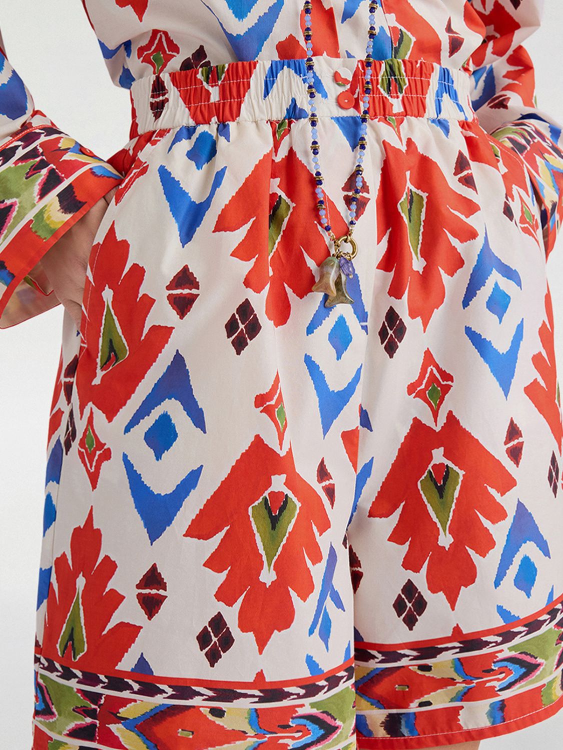 MOMONÌ Shorts Woman color Red