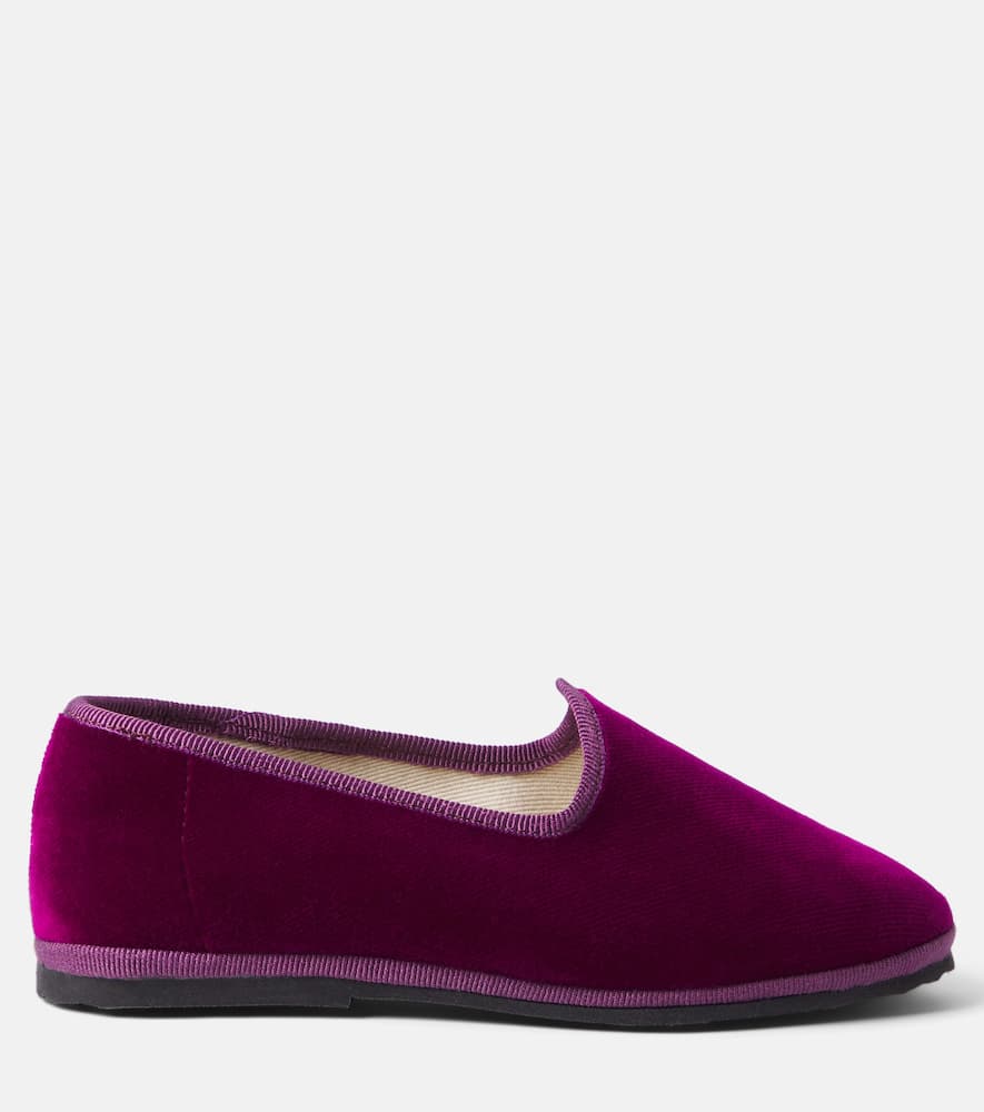 Velvet slip-on shoes