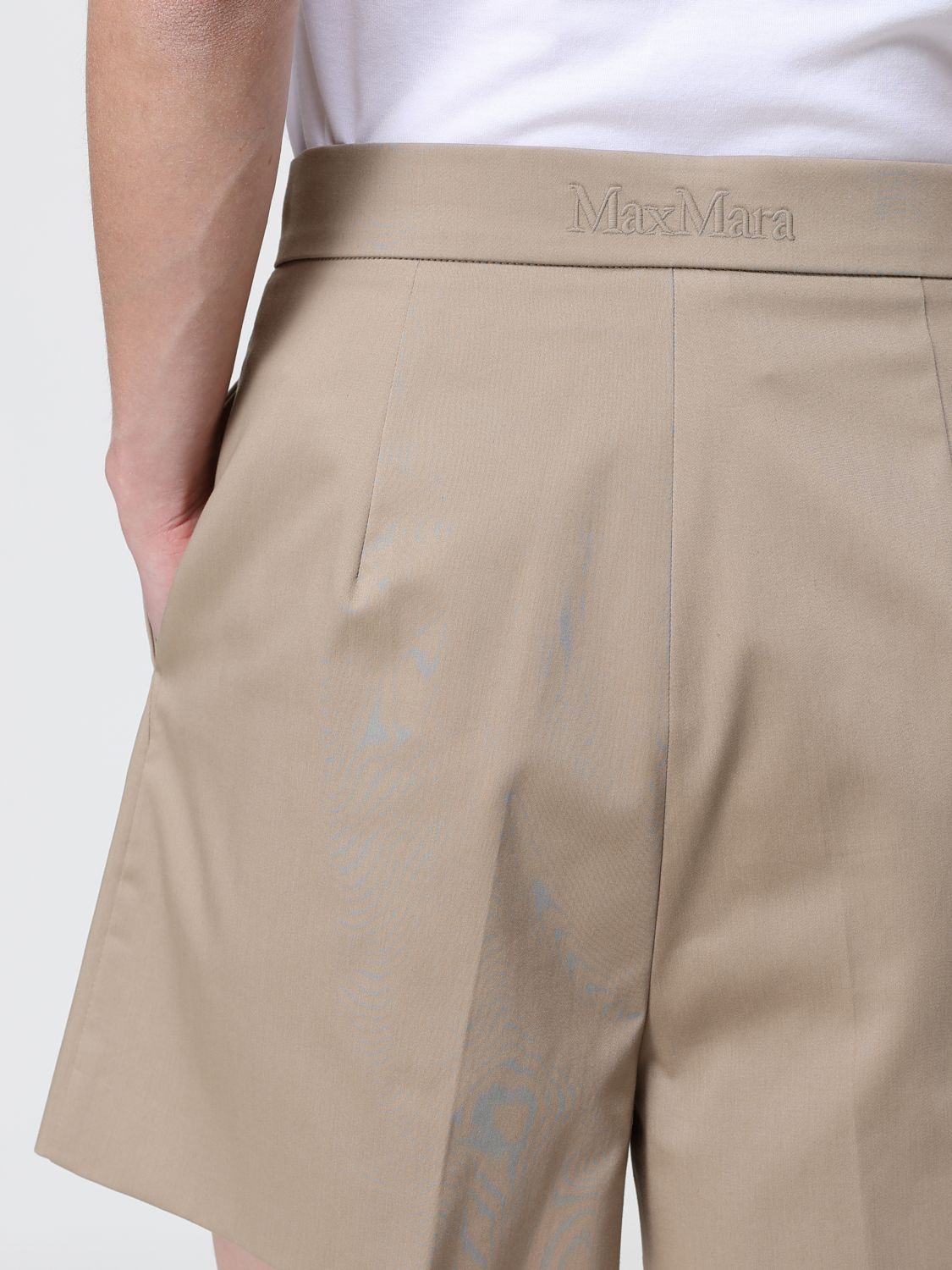 Shorts Woman color Kaki
