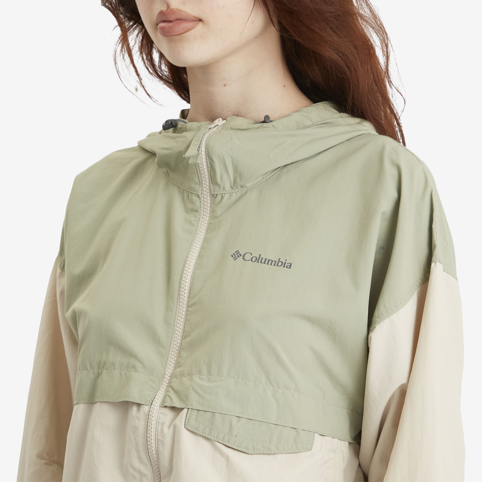 Columbia Women's Spire Valley Cropped Windbreaker in Safari/Dark Stone