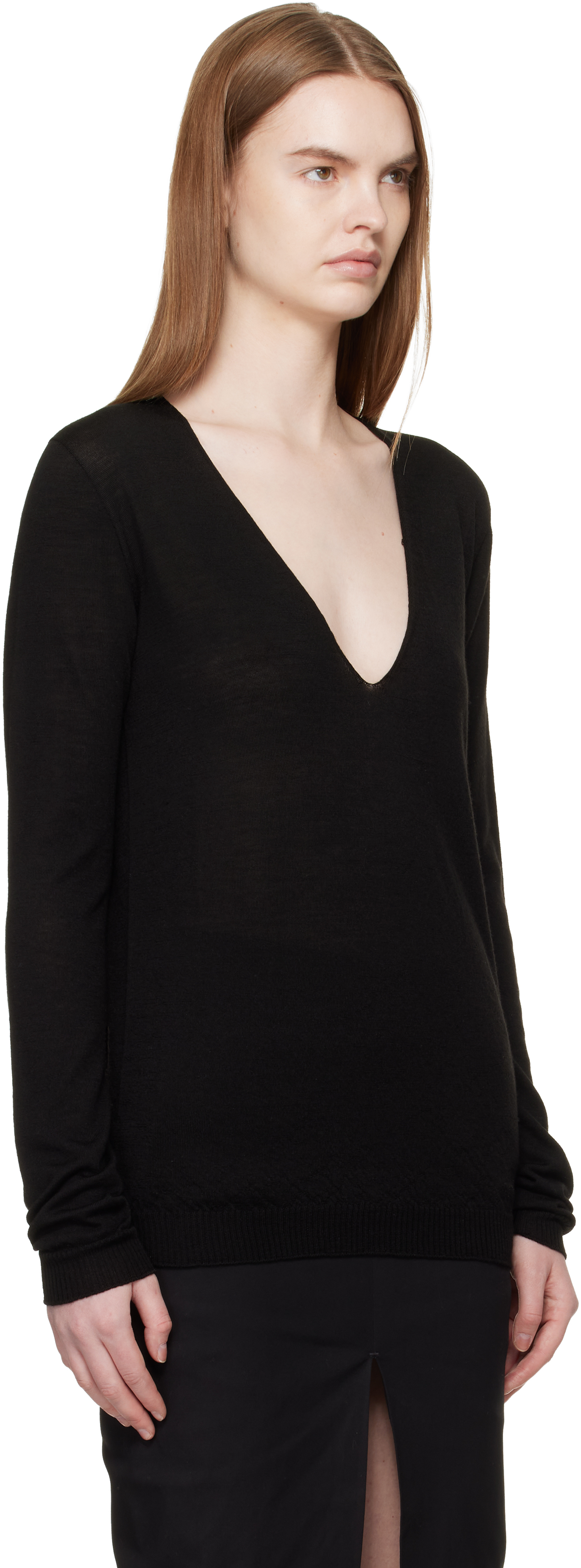Black Temple V Neck Pull Sweater