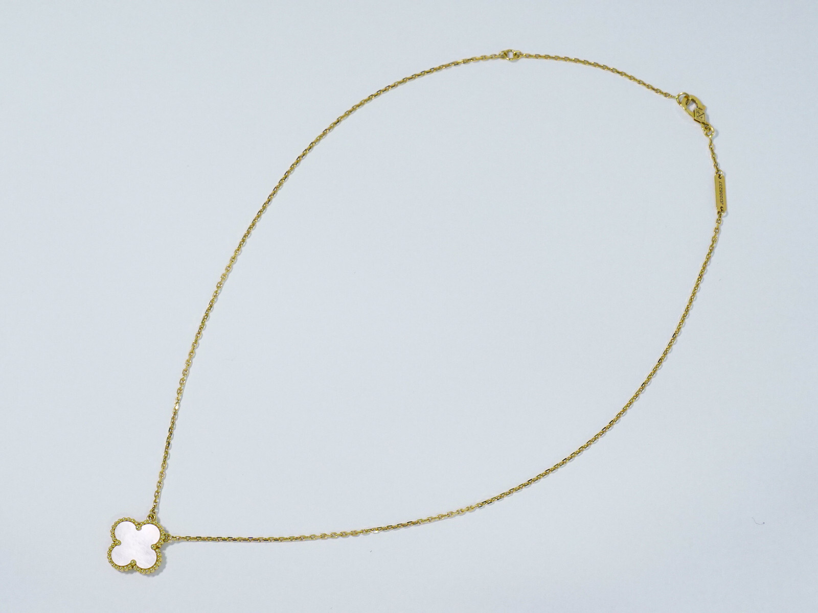 Van Cleef & Arpels Vintage Alhambra Pendant Necklace 18K Yellow Gold Gold Yellow_Gold Jewelry Pre-Owned