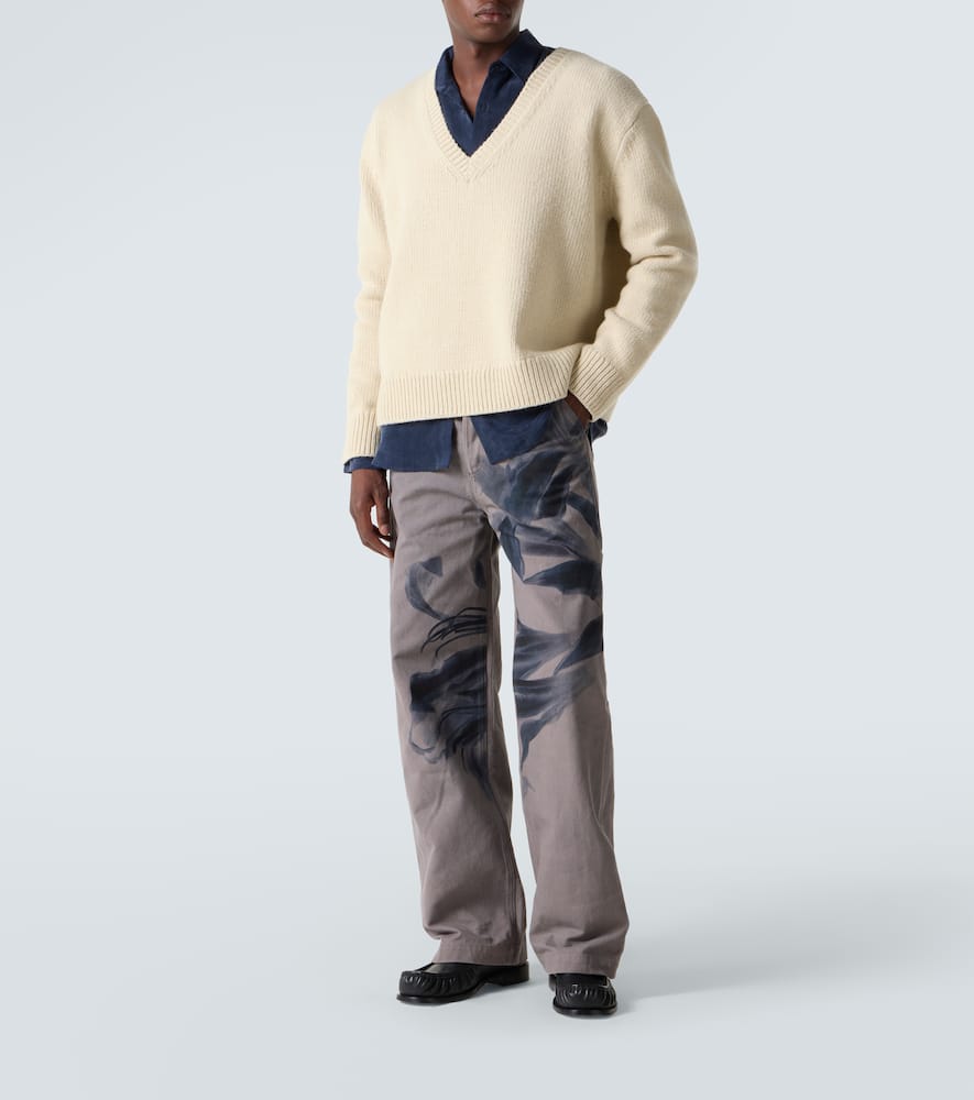 Wool and cashmere sweater