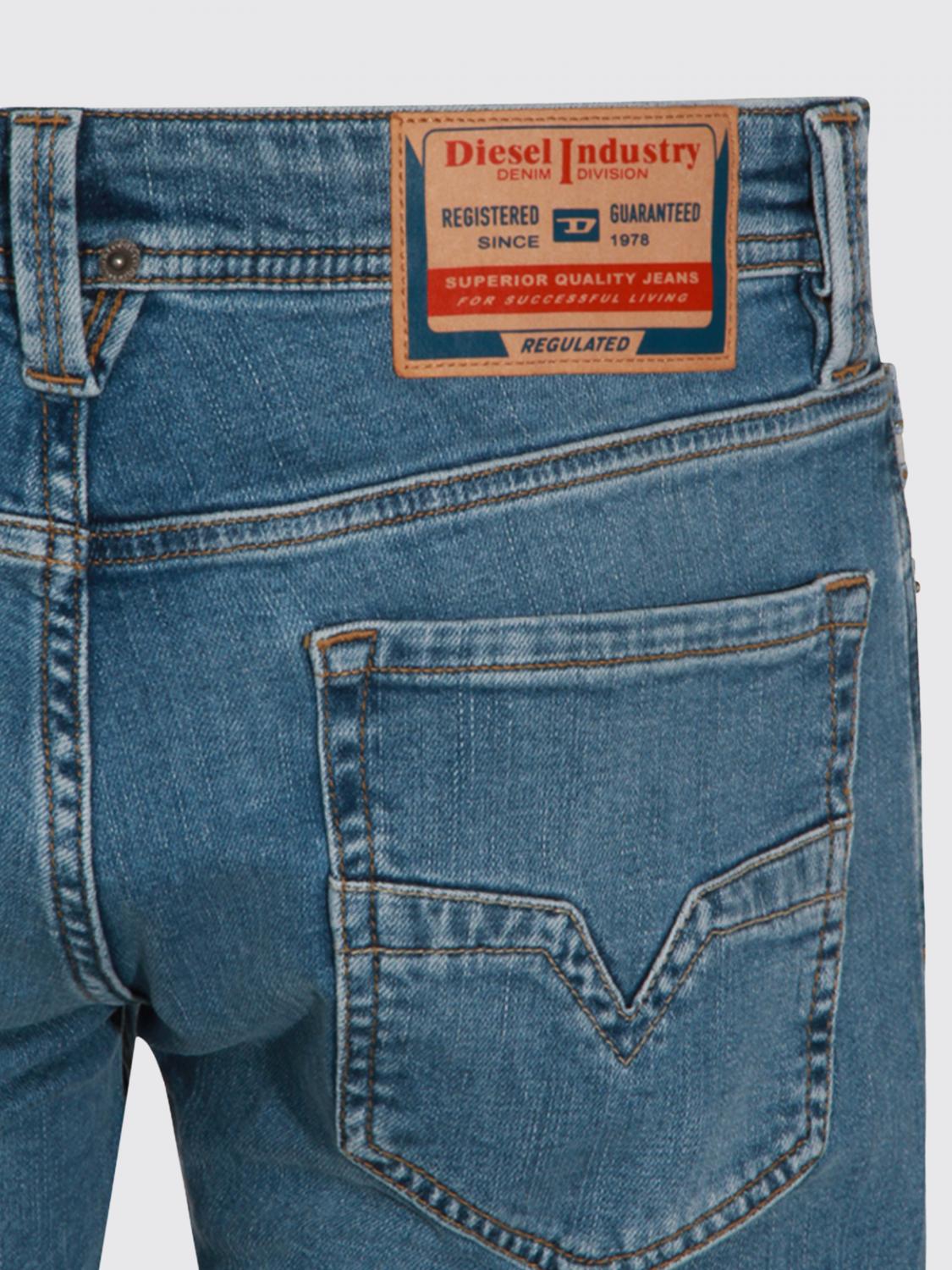 Jeans Men color Gnawed Blue