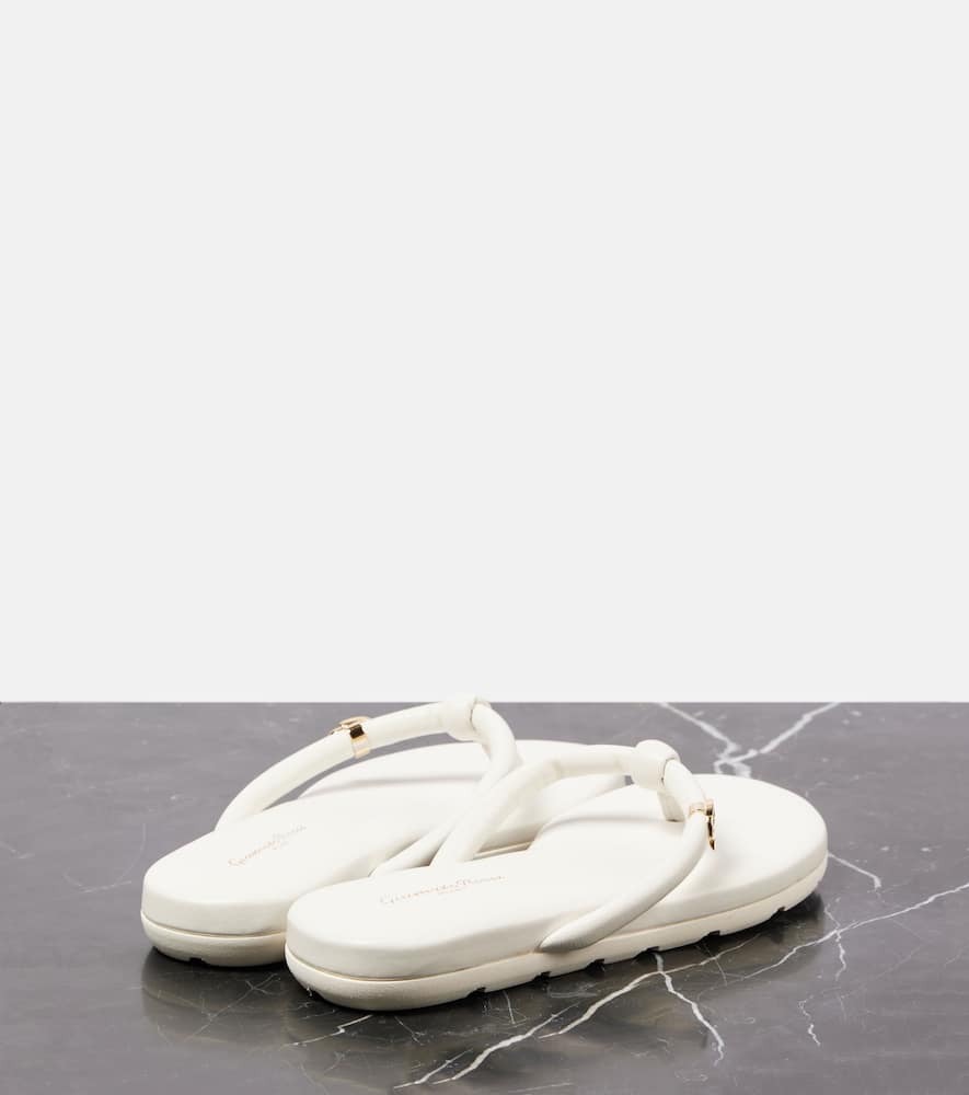 Gianvito Rossi Juno leather thong sandals