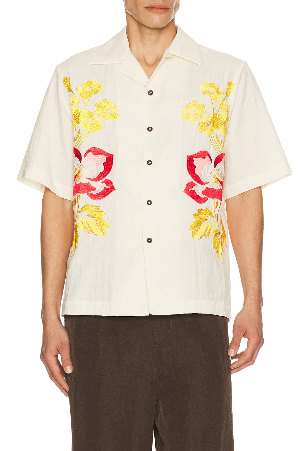 Commas Embroidered Peonies Bowling Shirt in White - White. L also in M, XL/1X, XXL/2X