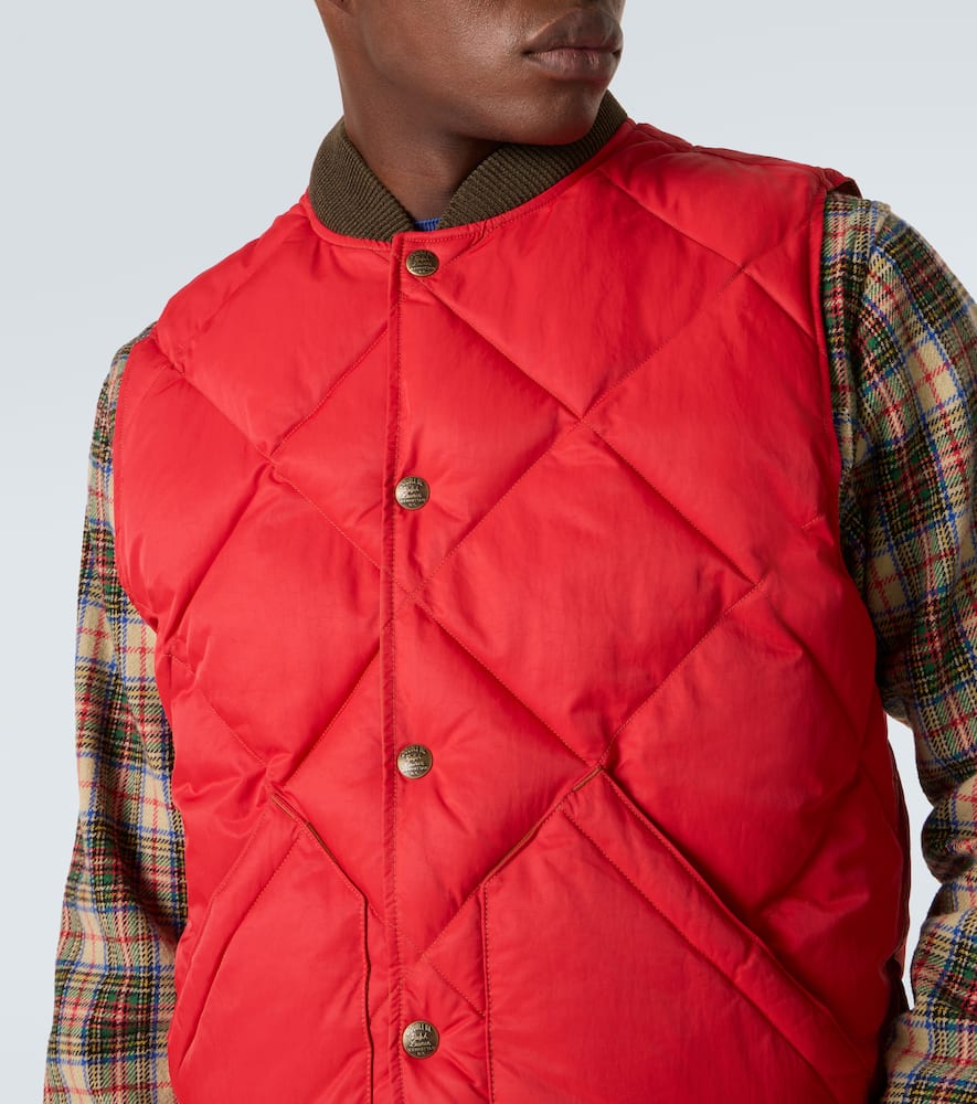Quilted twill vest