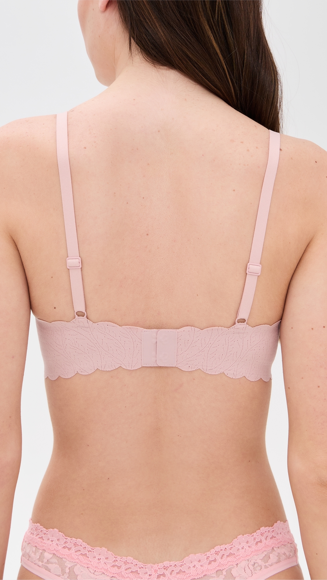 B. tempt'd by Wacoal B. Wow'd Lace Wirefree Bra Blush Pink