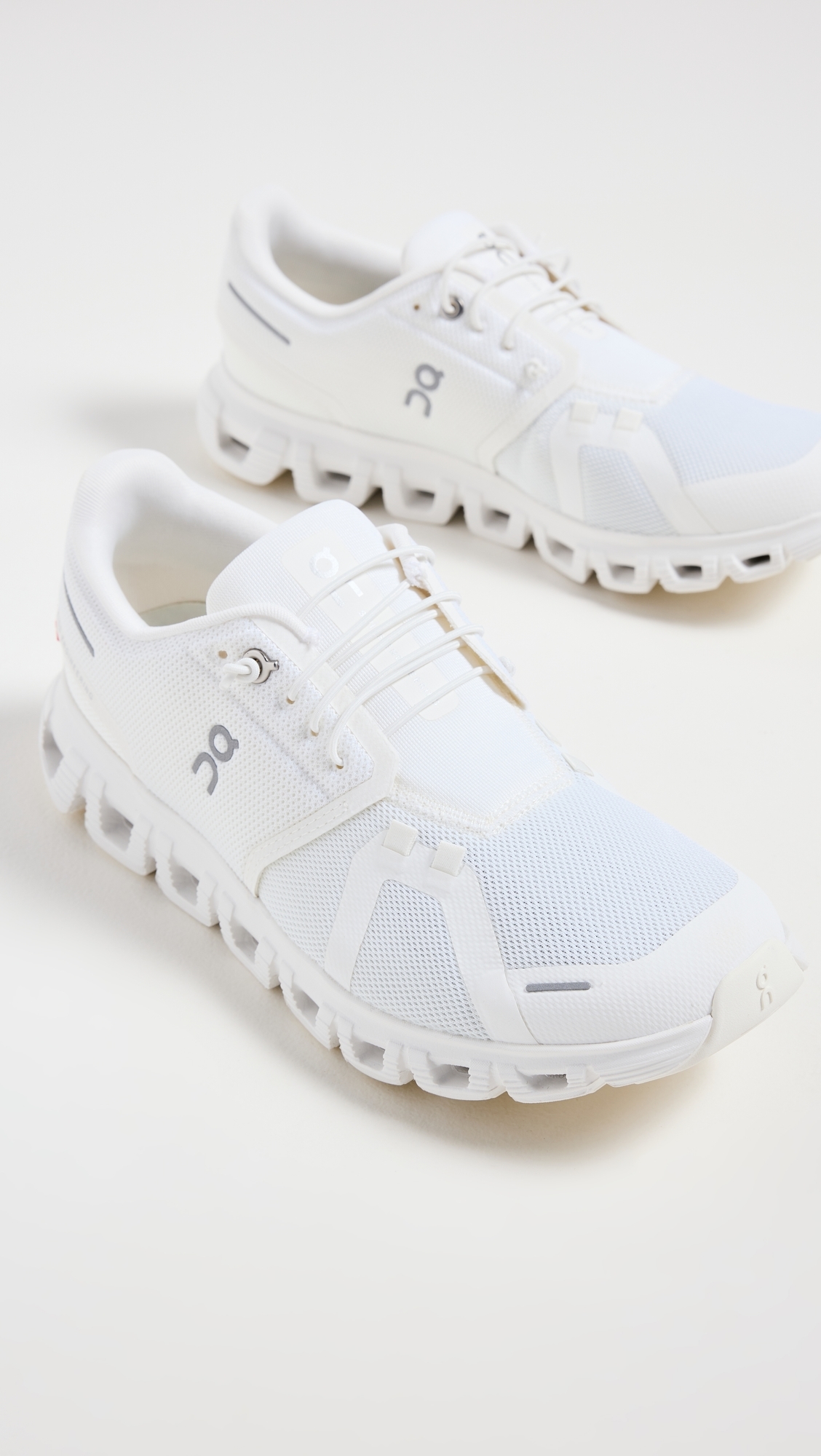 Cloud 6 Sneakers White