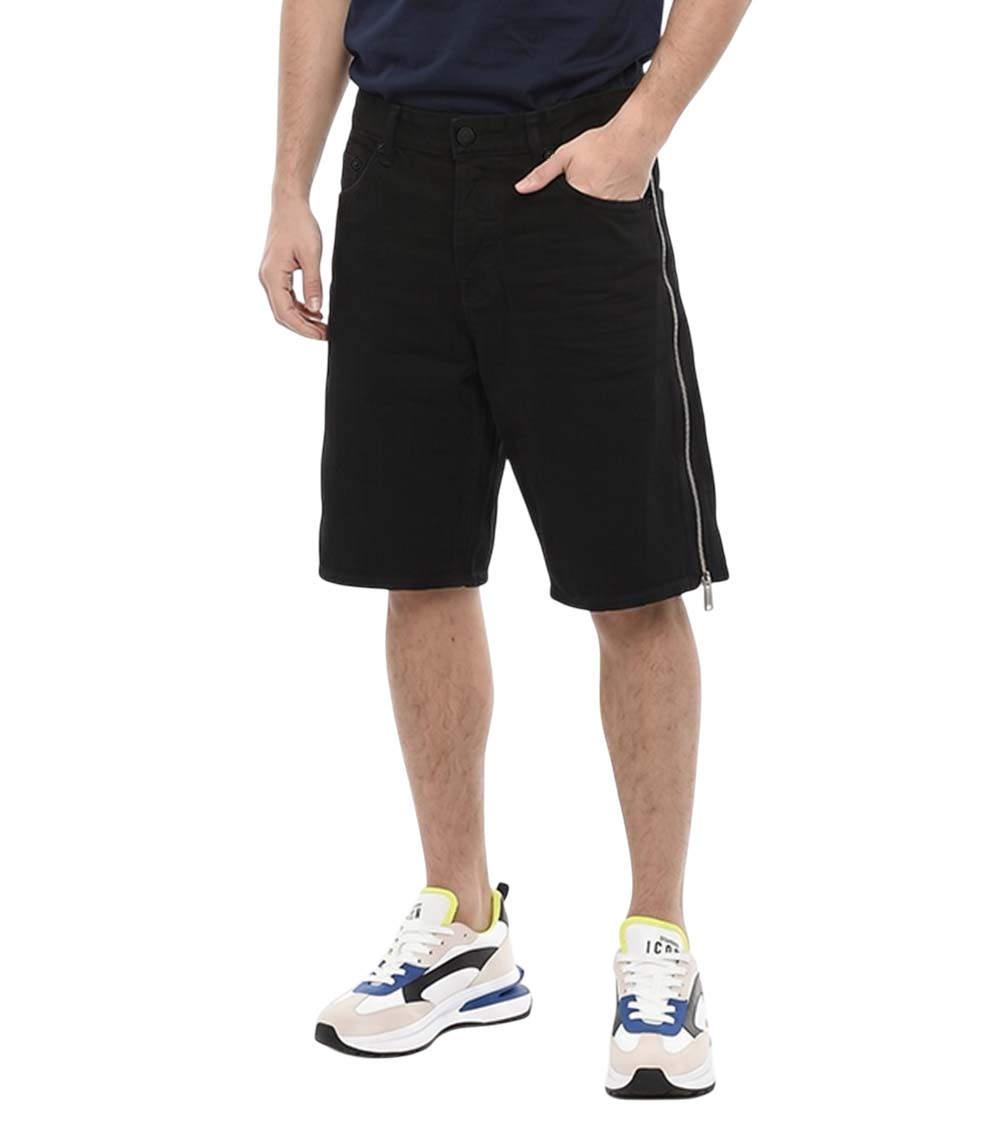 Black Solid Relaxed Shorts