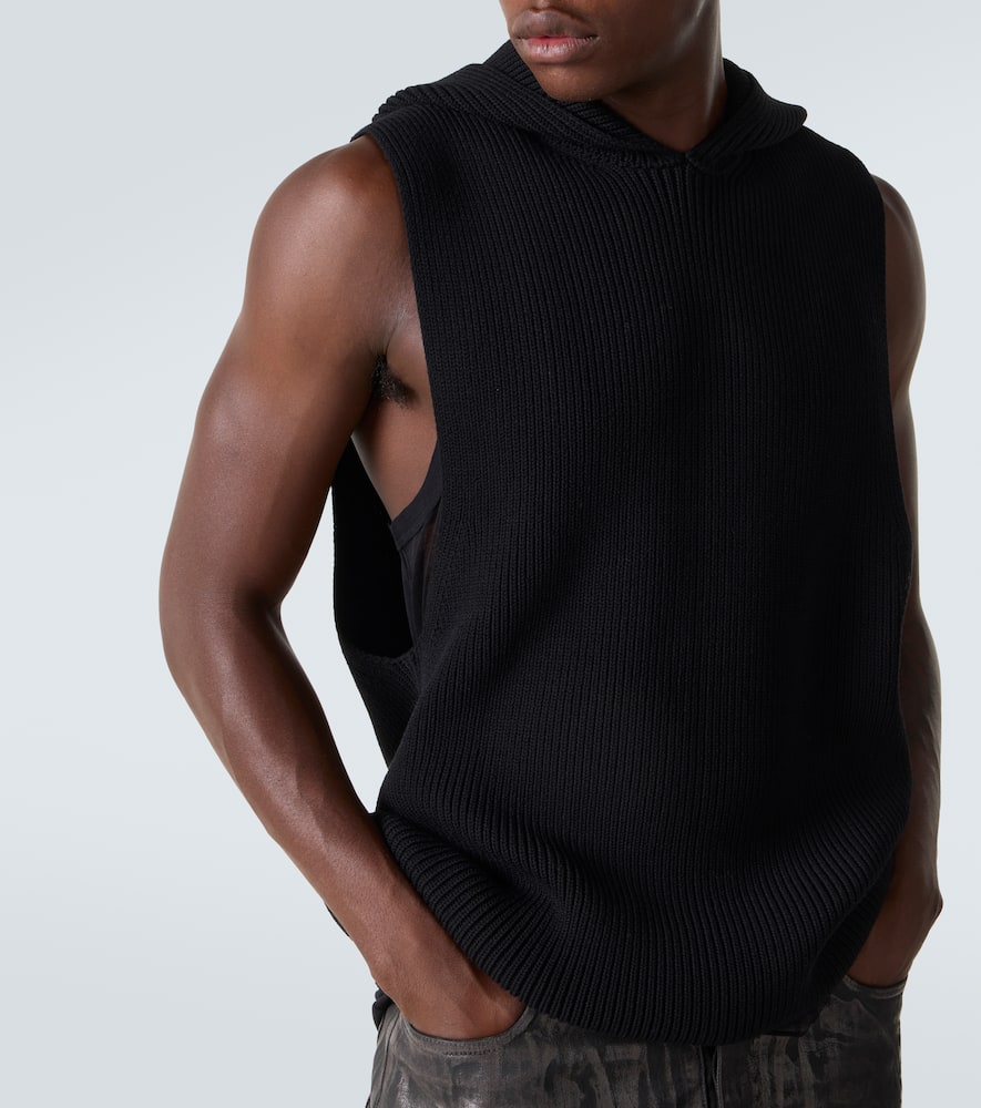Ribbed-knit virgin wool sweater vest