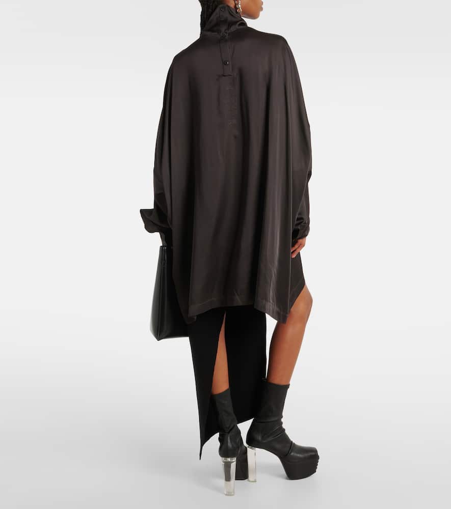 Jumbo turtleneck top